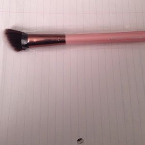 Luxie 504 Large Angled brush