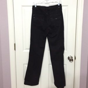Jag black jeans in size 12, mid rise bootcut.