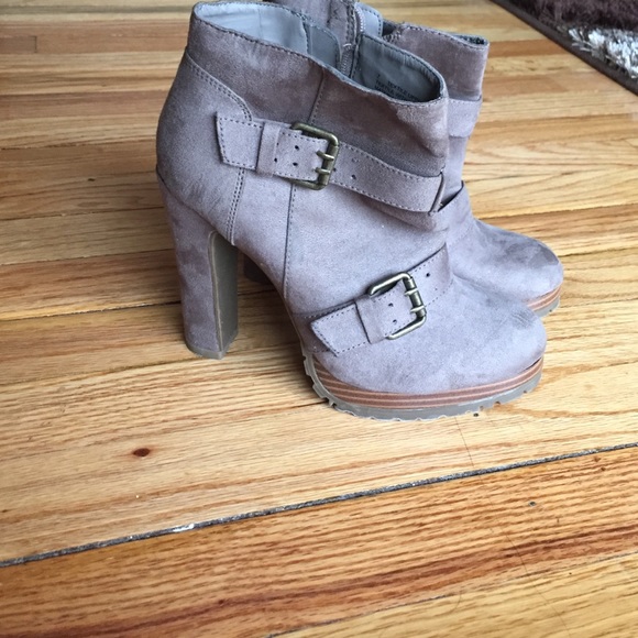 Taupe Zip up booties
