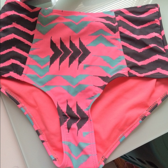 High waist bikini bottom