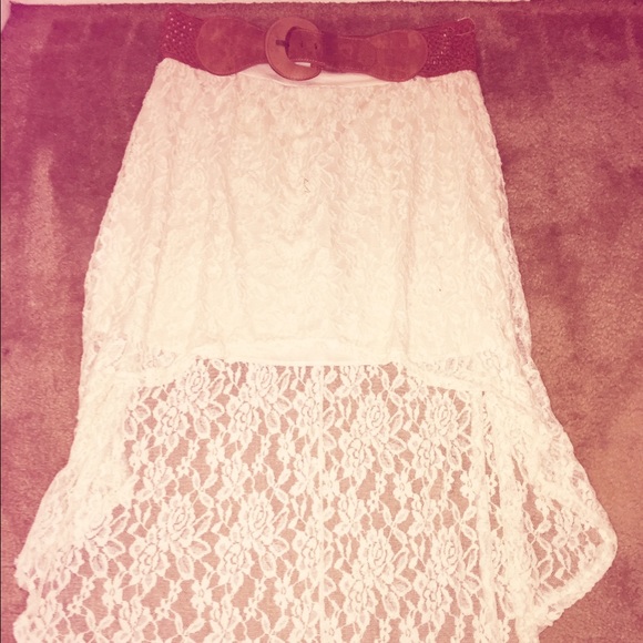 Rue 21 hi-low skirt with belt