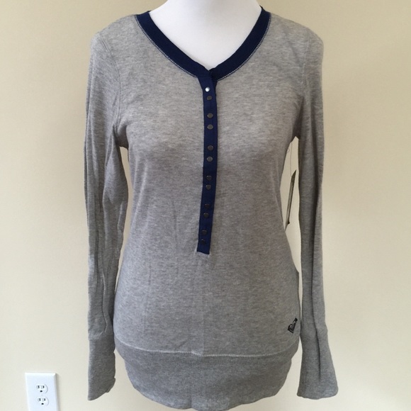 |Host Pick| Roxy Top - Picture 2 of 4