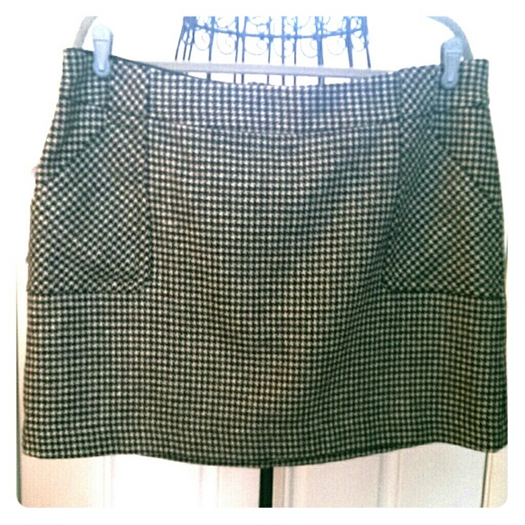 Tommy Hilfiger Hounds Tooth Pattern Wool Skirt