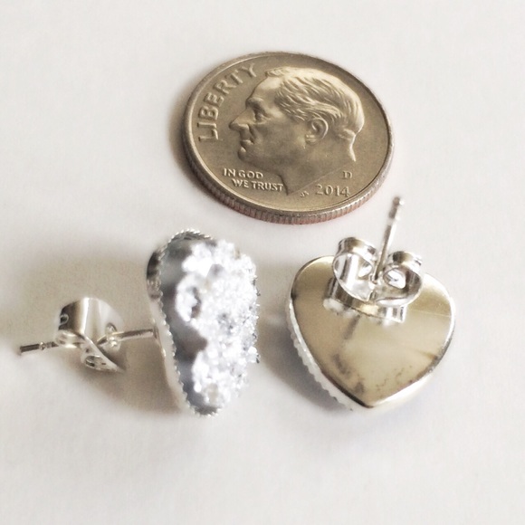 3 for 15🎀silver ore Druzy style heart studs - Picture 5 of 5