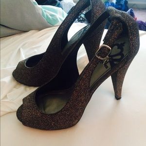 Multicoloured Sparkle Fergie pumps