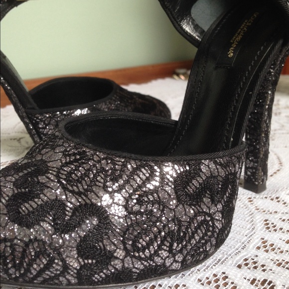 DOLCE & GABBANA HEELS- NYE PERFECT🎆 - Picture 3 of 4