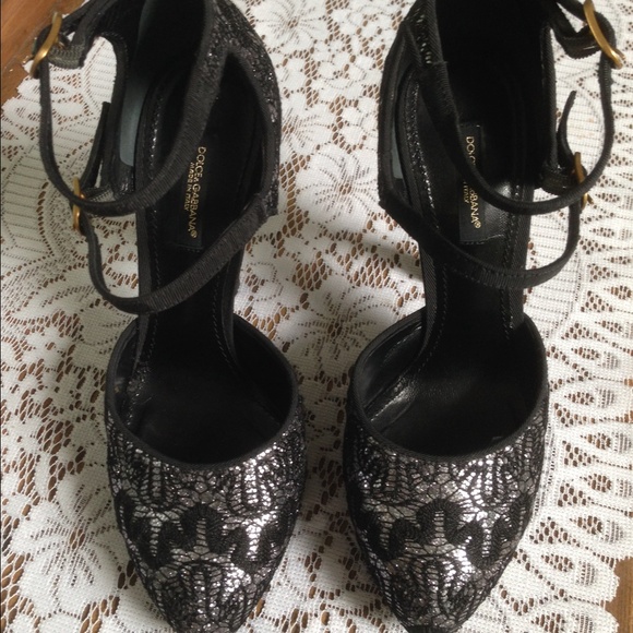 DOLCE & GABBANA HEELS- NYE PERFECT🎆 - Picture 4 of 4