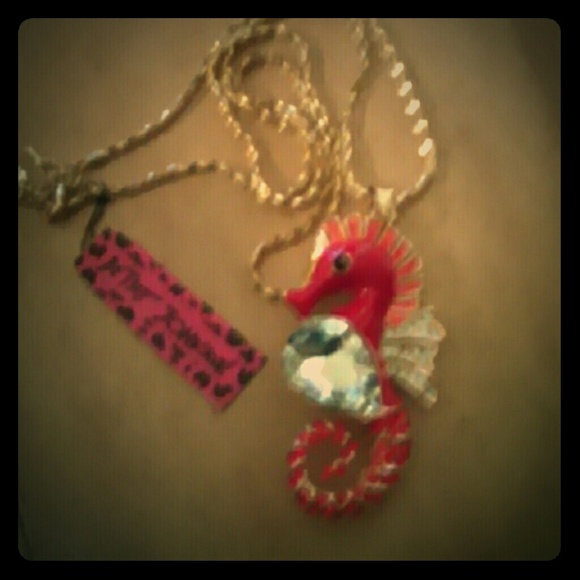 Betsey Johnson Necklace!