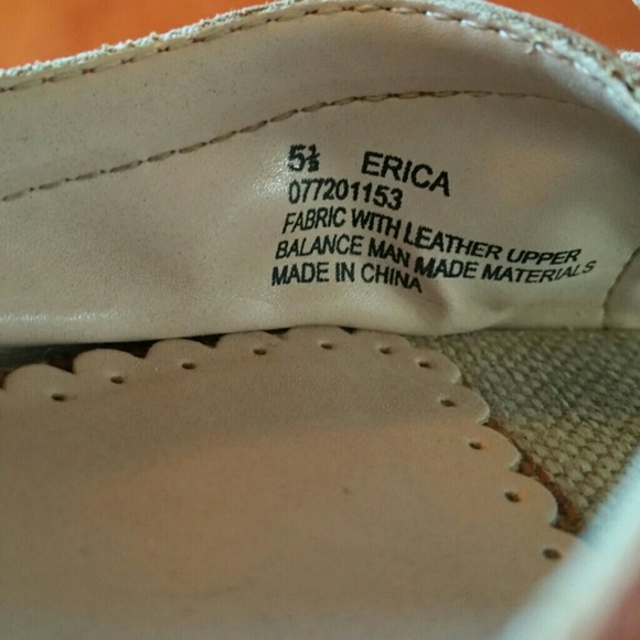 Shoes - Picture 4 of 4