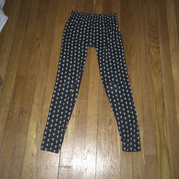 Cross leggings