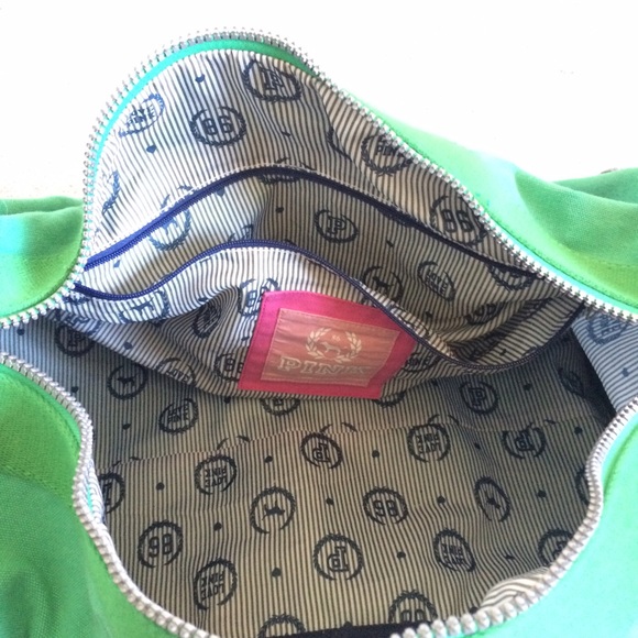 PINK Weekender Bag - Picture 2 of 4