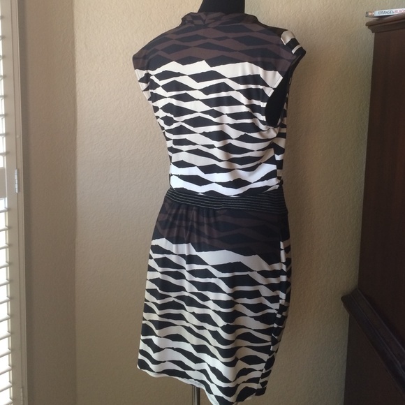 BCBGMAXAZRIA Womens Jersey Print Dress - Picture 3 of 4