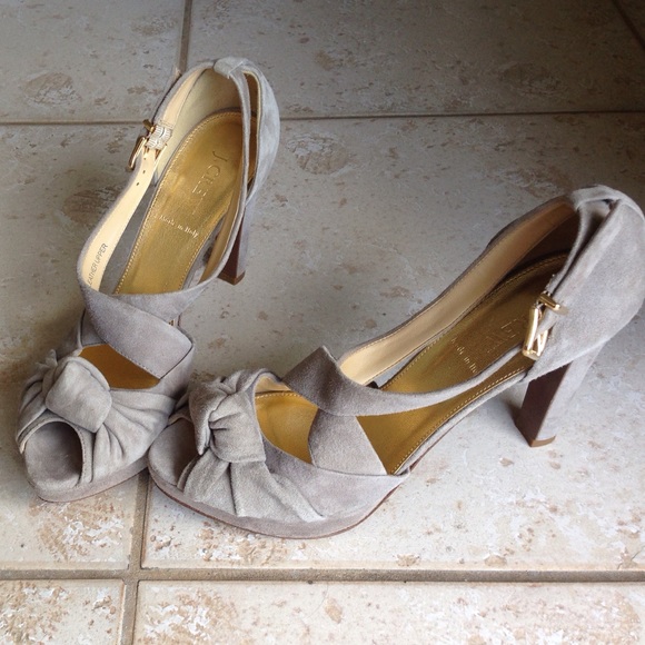 Brand new JCREW grey heels