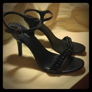Black Studded Single-Sole Sandals 11W