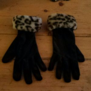Leopard Gloves