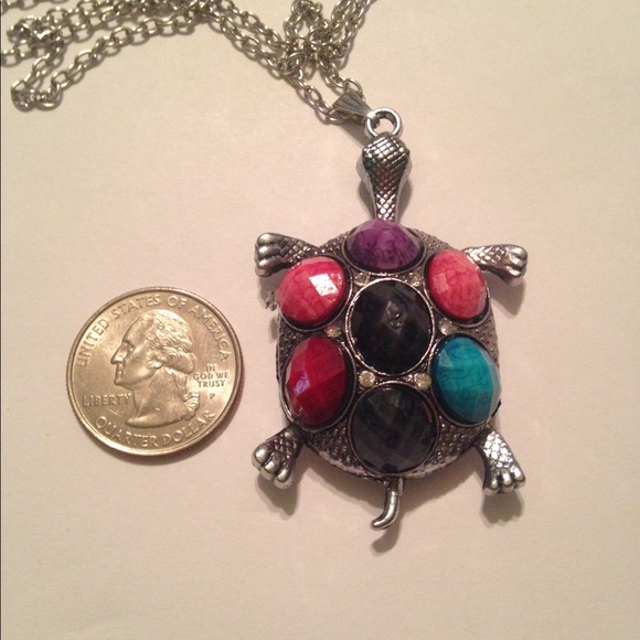 Turtle Necklace - Picture 4 of 4