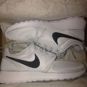 Grey Nike Roshe Runs