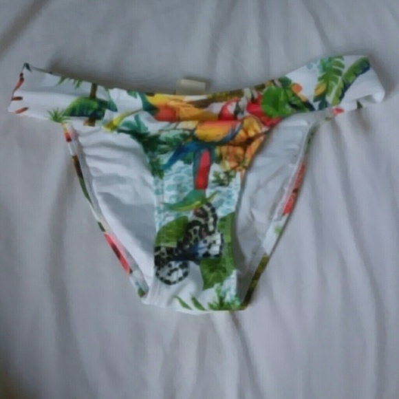 Lost bikini bottoms!
