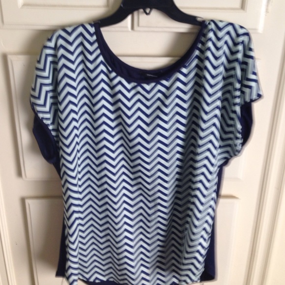 Navy/ mint chevron top sz2x NWT