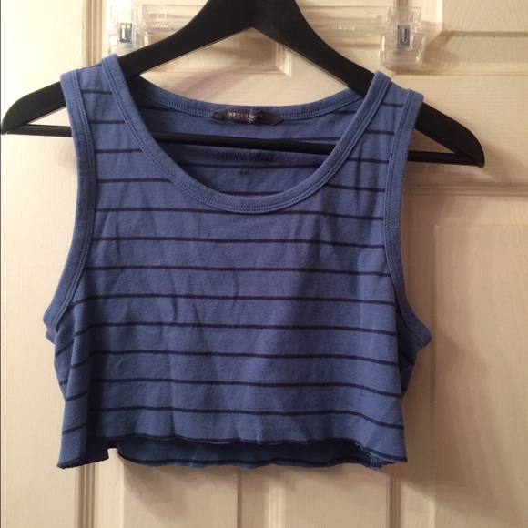 Blue stripped crop top