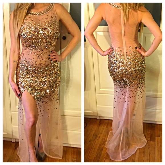 Jovani Dresses & Skirts - ✨HOST PICK✨ Jovani beaded mesh gown prom