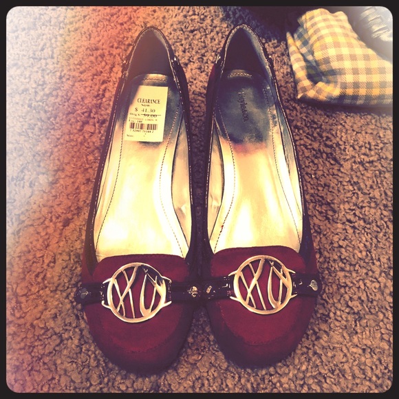 Red wedges