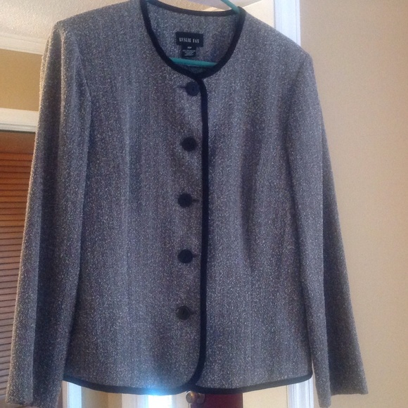 Black tweed ladies jacket