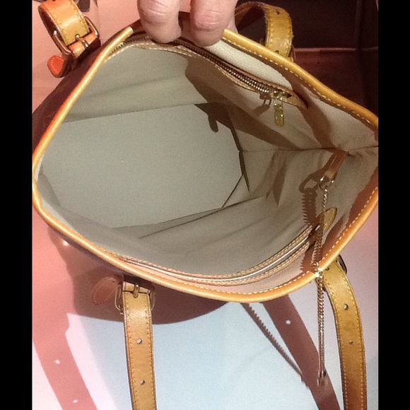 Authentic LV Louis Vuitton GM Bucket - Picture 3 of 4