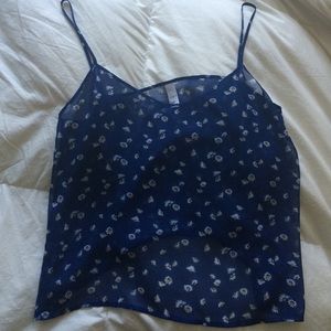 flowy blue daisy tank top 🌸