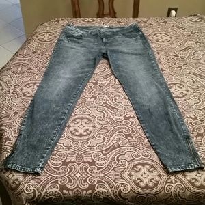 Stone wash jeans