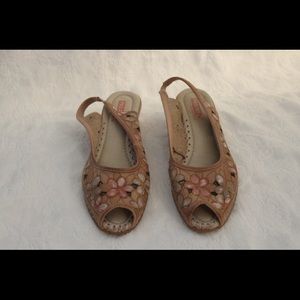 Pikolinos sandals