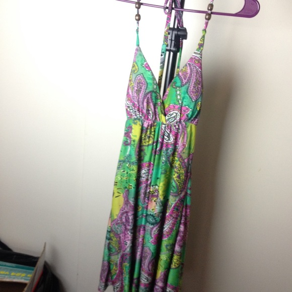 Dresses & Skirts - Hawaiian themed dress!