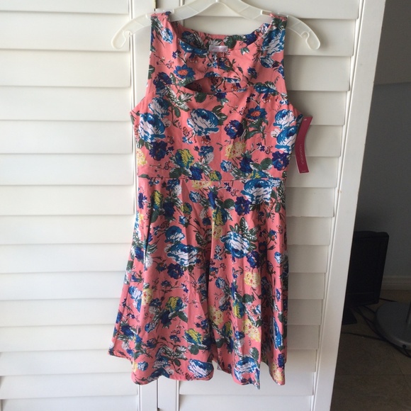 Floral pattern knee length dress