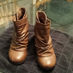 Aldo wedge booties