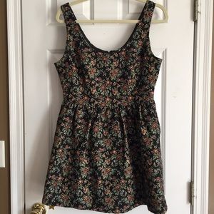 ⭐️ Floral Brocade F21 Skater Dress