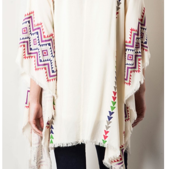 Cream Kimono - Picture 2 of 4