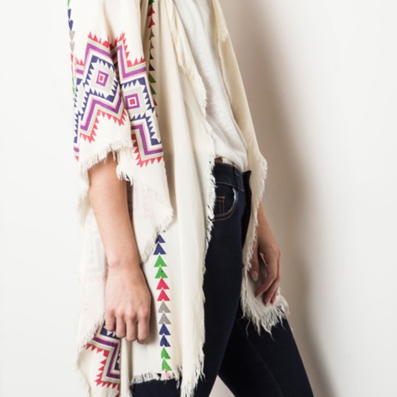 Cream Kimono - Picture 4 of 4