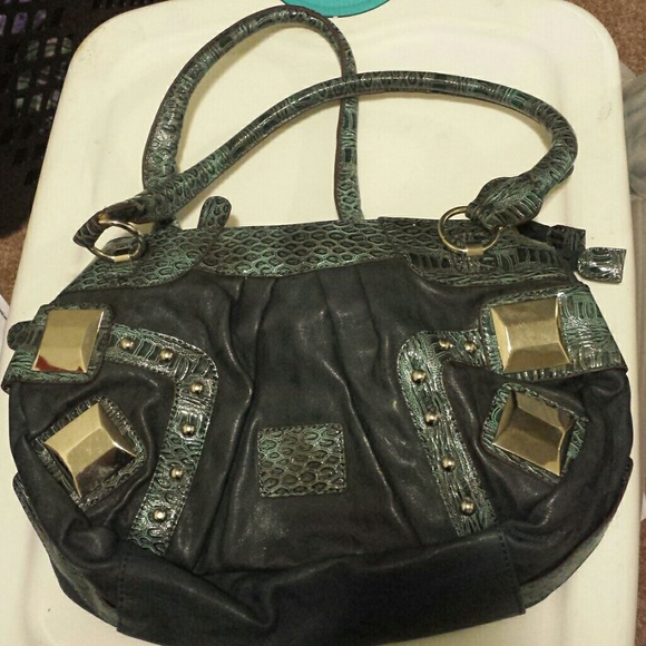 Very spacious bag