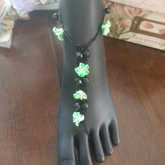 Foot jewelry