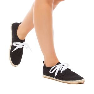 Espadrille sneaker size 6