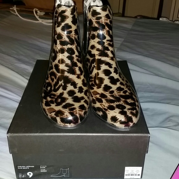 Jcrew rain boots cheetah print size 9 brand new