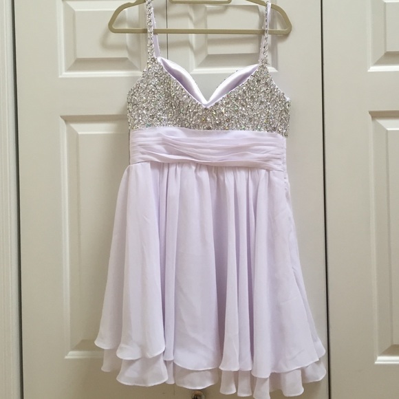 A party dress gorgeous for day or night - Picture 3 of 3