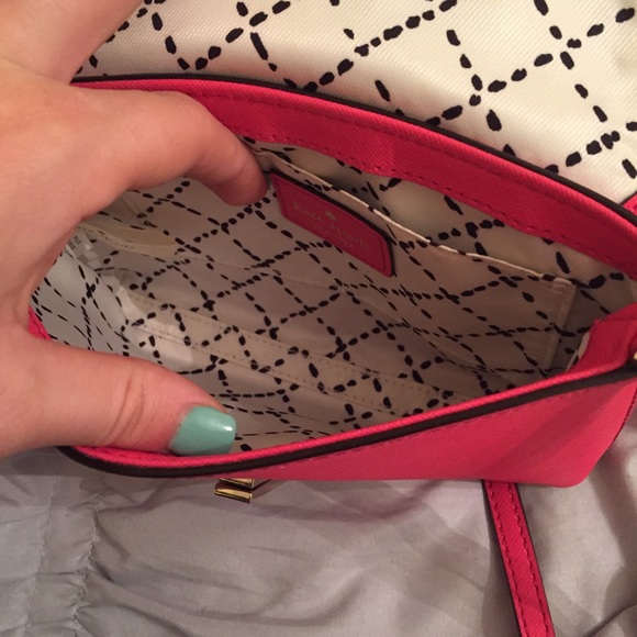 Kate spade crossbody. - Picture 4 of 4
