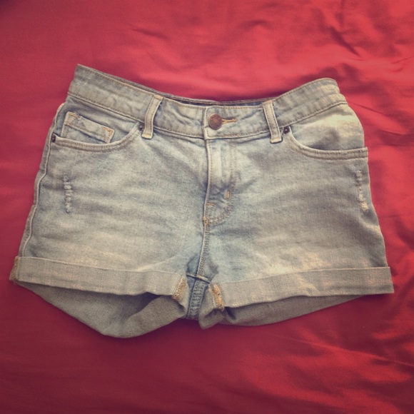 Urban Outfitters light Jean shorts