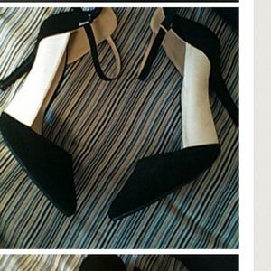 Zara like black and white pumps