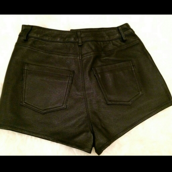 **SOLD**NWT Urban Outfitters Leather Shorts - Picture 3 of 4