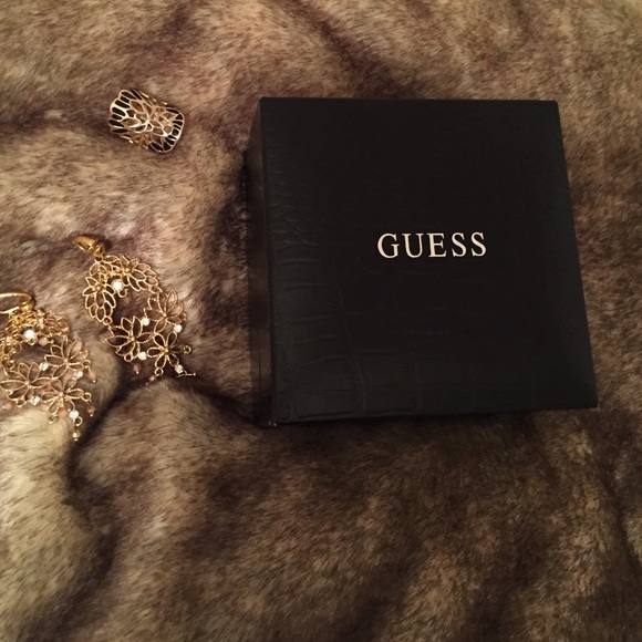 Women's Guess watch 💖 - Picture 4 of 4