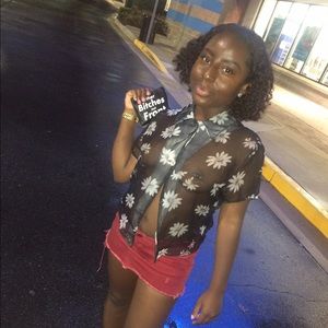 Meet your seller **Celestina NYC born and raised🤗