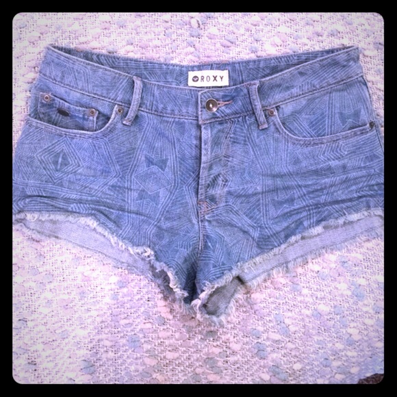 Roxy short shorts