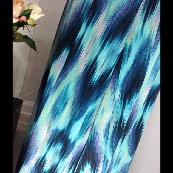 💜Beautiful Bouncy Fold Over Palazzo Pants💜 - Picture 2 of 4